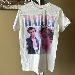 HARRY STYLES WOMEN SIZE SMALL. NEW WITHOUT TAGS